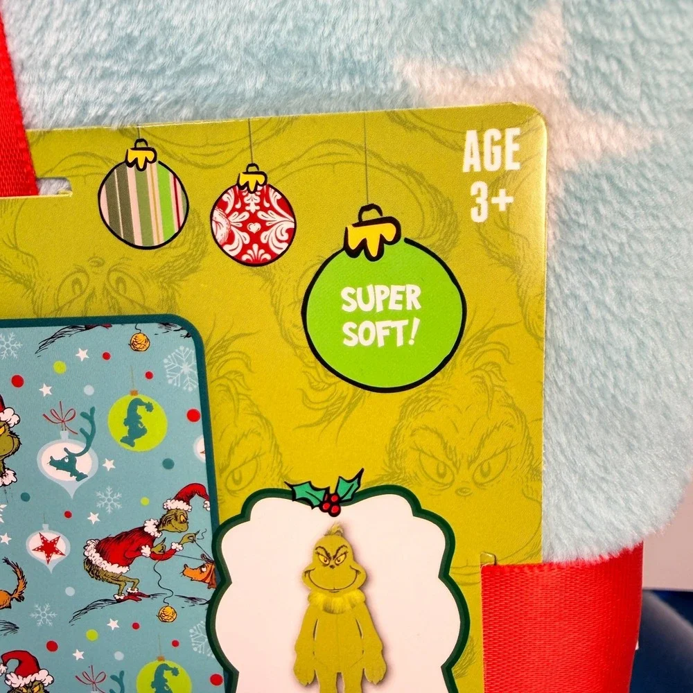 Dr Seuss The Grinch Plush Hugger Pillow Throw Blanket Set NWT Christmas Max 40x5